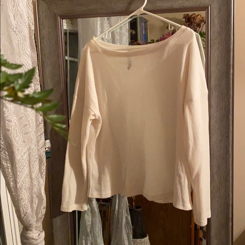 Off the shoulder long sleeve shirt